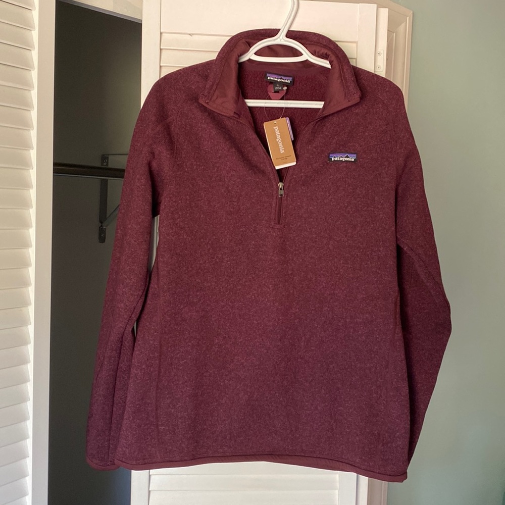 Patagonia 1/4 zip, NWT, in Dark Current, womens size Large